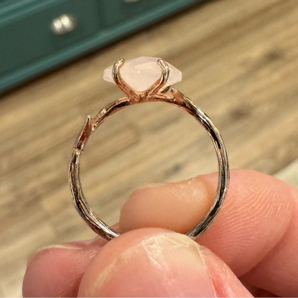 Rose Quartz Ring in Rose Gold - size 7 - Picture 9 of 12